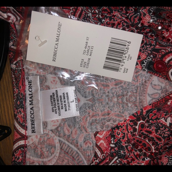 Patterned top size L NWT - Picture 3 of 3